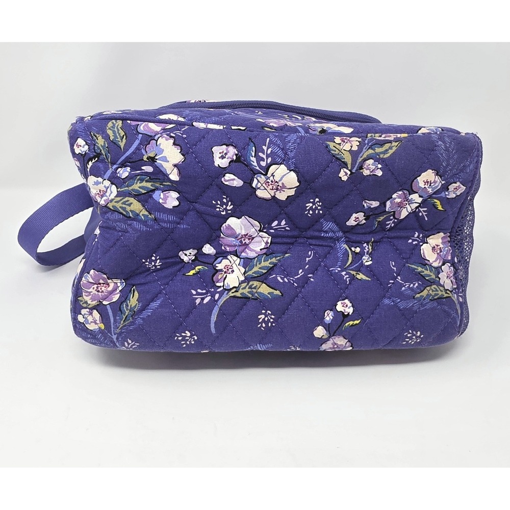 Vera Bradley Insulated Lunch Bag "Wild Roses" Purple - Picture 3 of 10